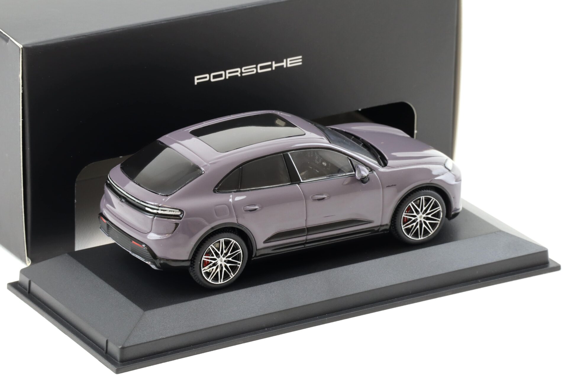 1:43 Solido Porsche Macan Turbo H2 Provence 2024 WAP DEALER
