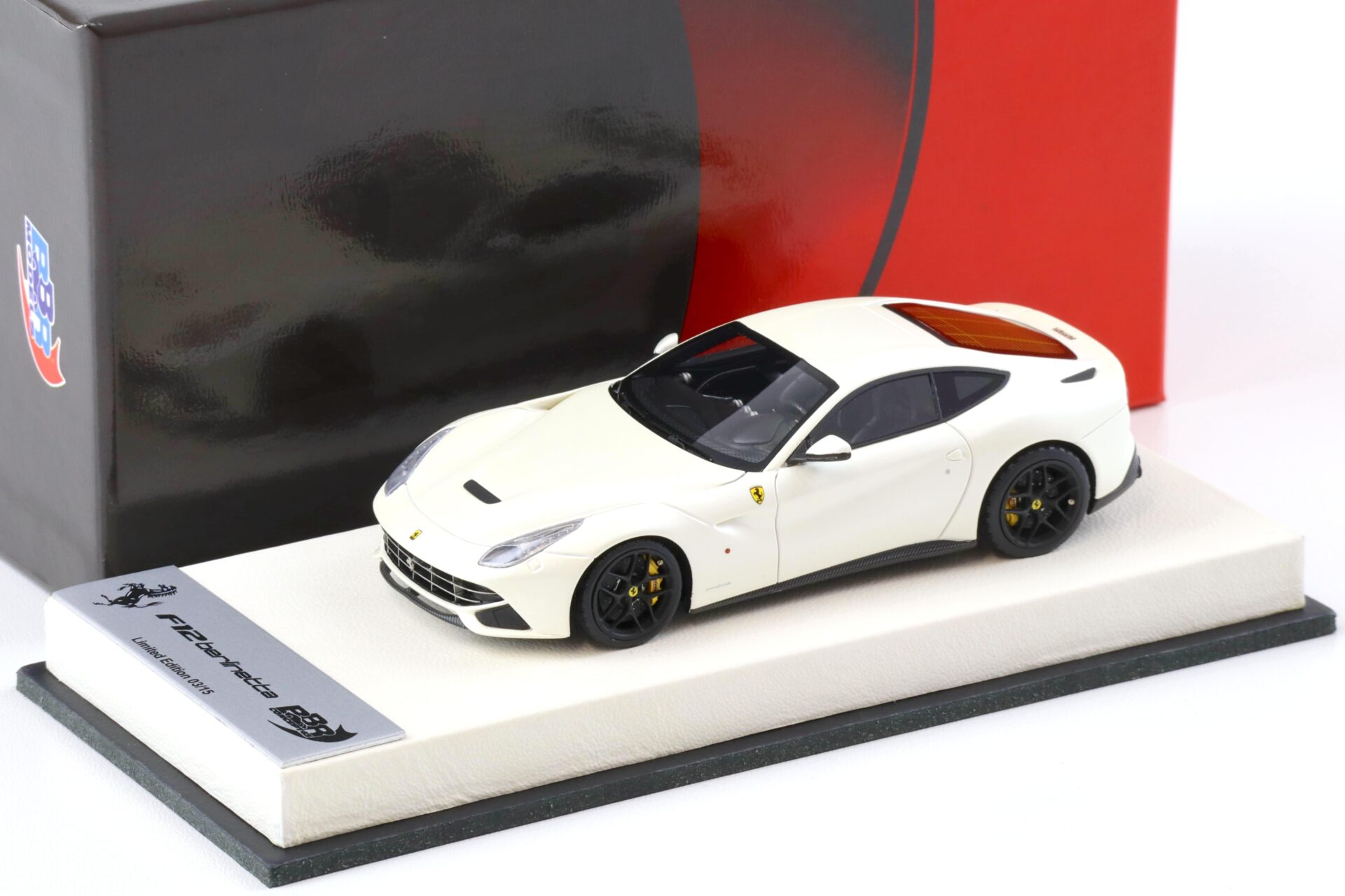 1:43 BBR Ferrari F12 Berlinetta Fuji white matt/ white Base - Limited 15 pcs.