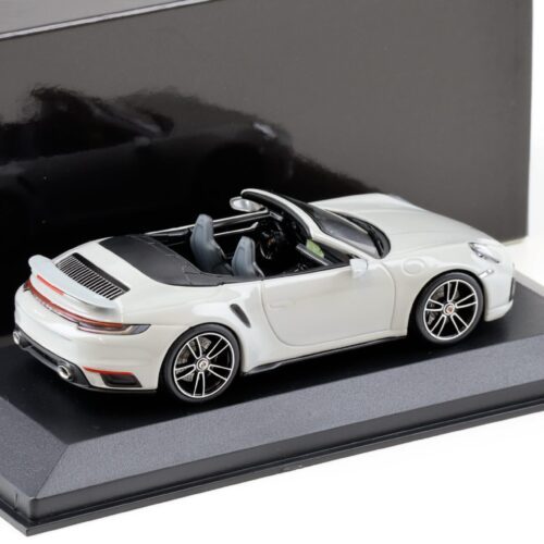 1:43 Minichamps Porsche 911 992 Turbo S Cabriolet 2020 Chalk grey