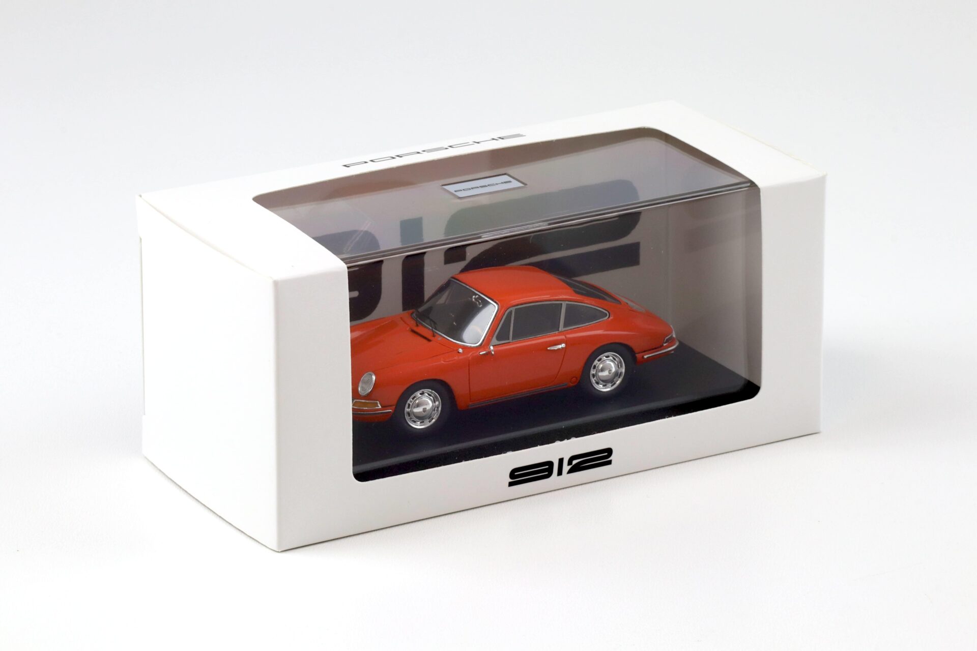 1:43 Spark Porsche 912 Coupe 1968 Blut orange MAP Porsche Museum