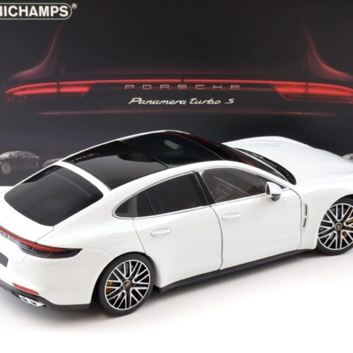 1:18 Minichamps Porsche Panamera Turbo S 2020 white metallic