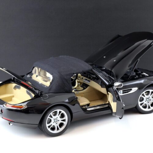 1:12 Kyosho BMW Z8 Roadster black/ beige interior DEALER VERSION