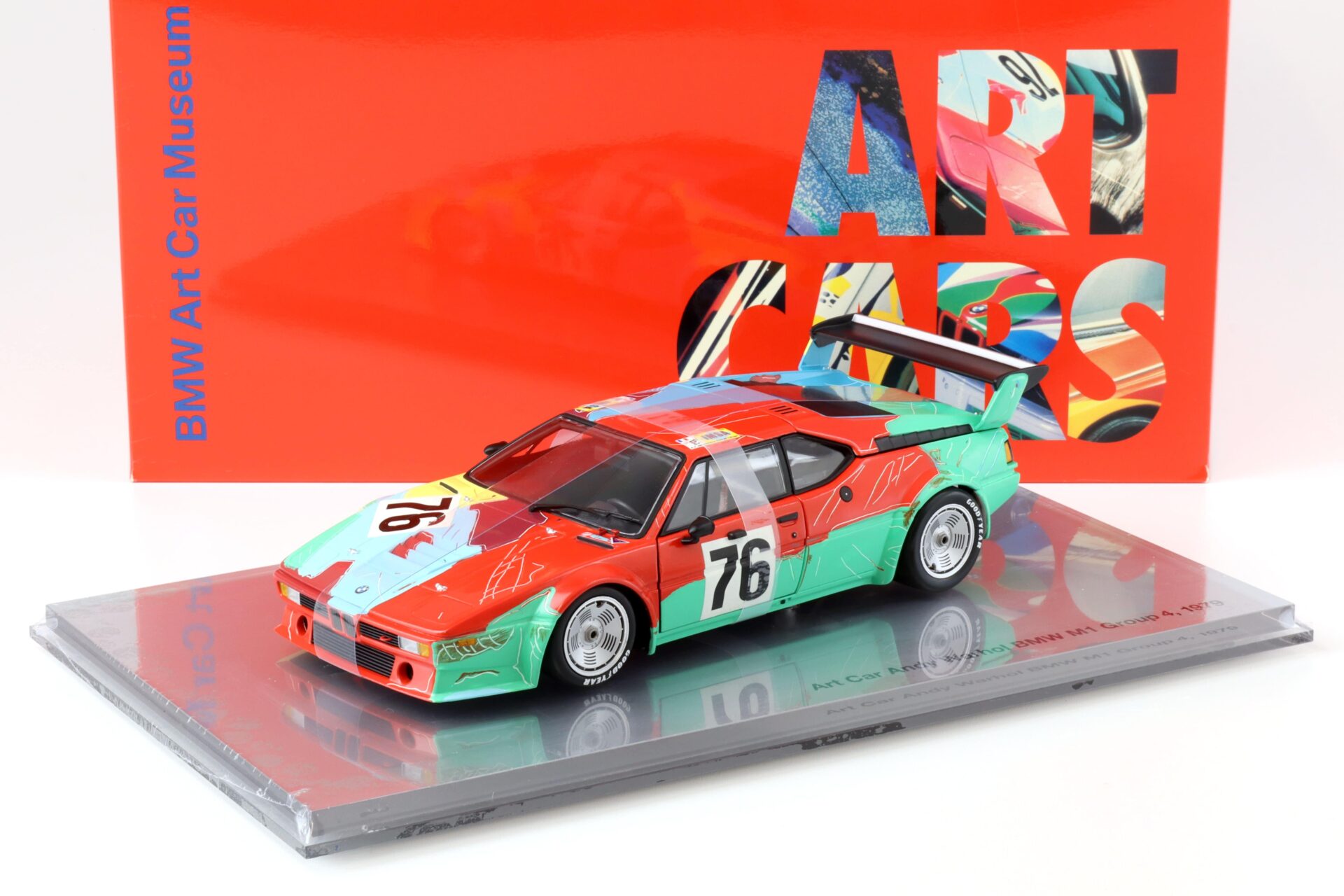 1:18 Minichamps BMW M1 ProCar Andy Warhol ART CAR DEALER VERSION