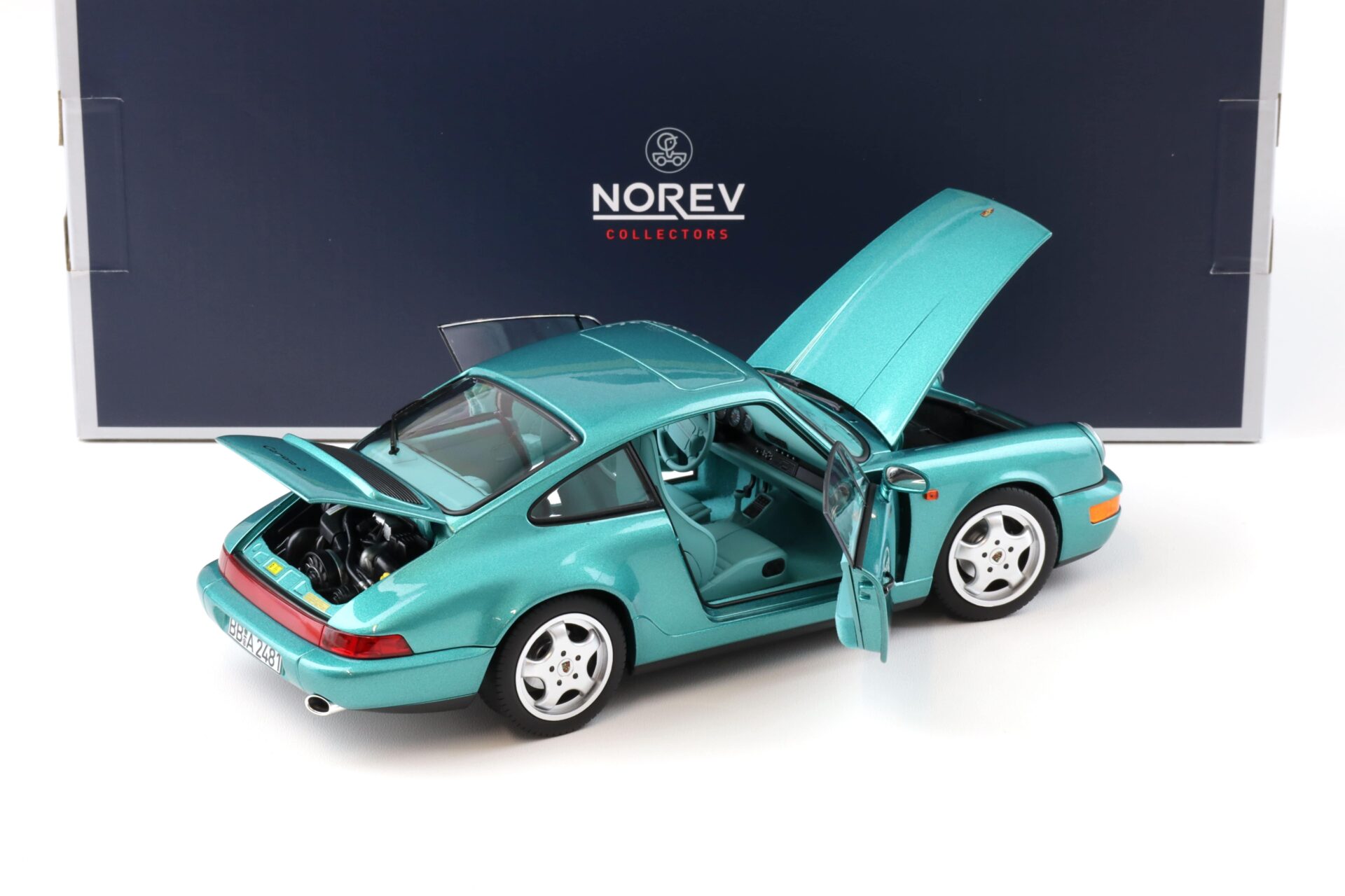 1:18 Norev Porsche 911 (964) Carrera 2 Coupe 1992 Wimbledon green