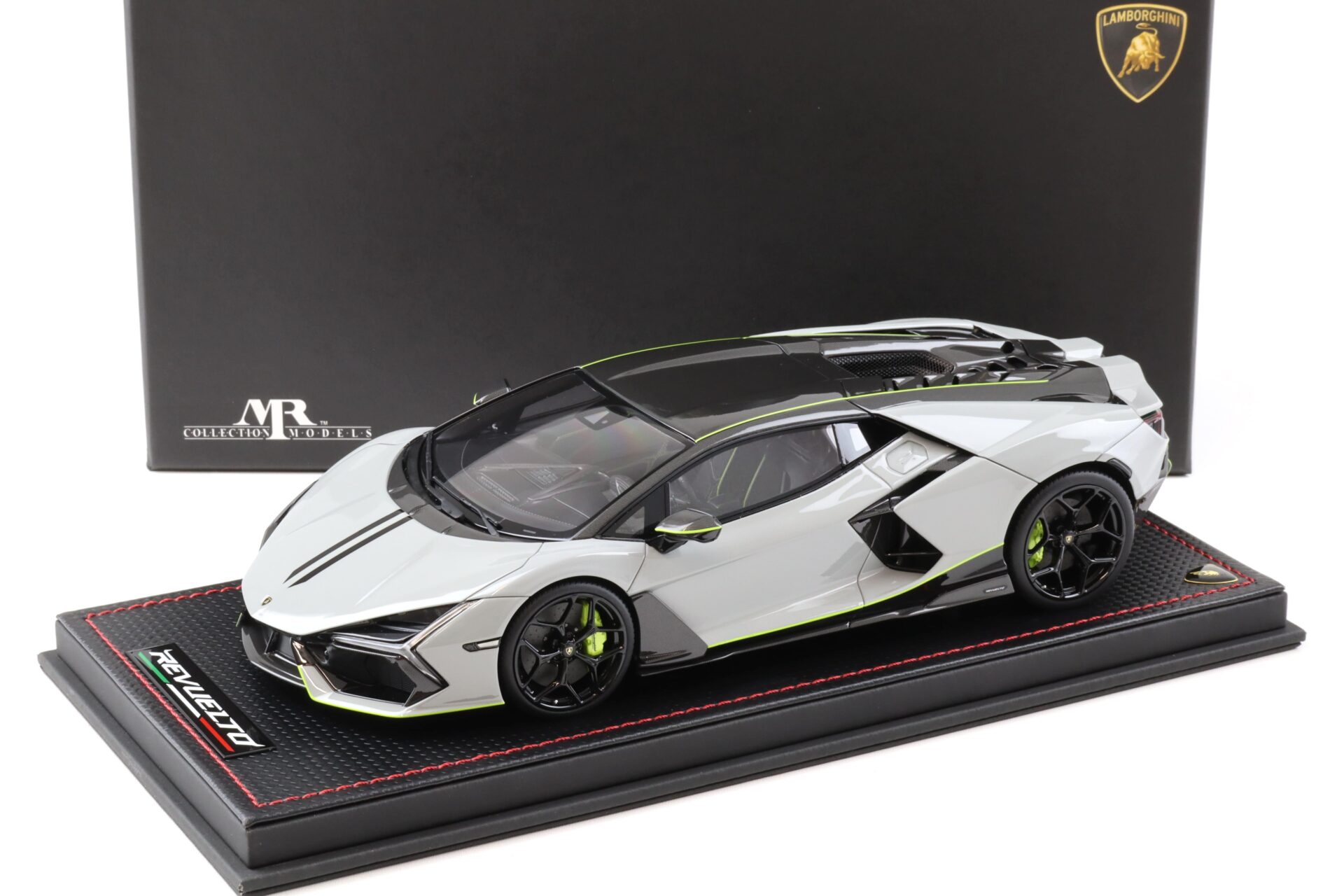 1:18 MR Collection Lamborghini Revuelto Grigio Hati & Verde with display - Limited 99 pcs.
