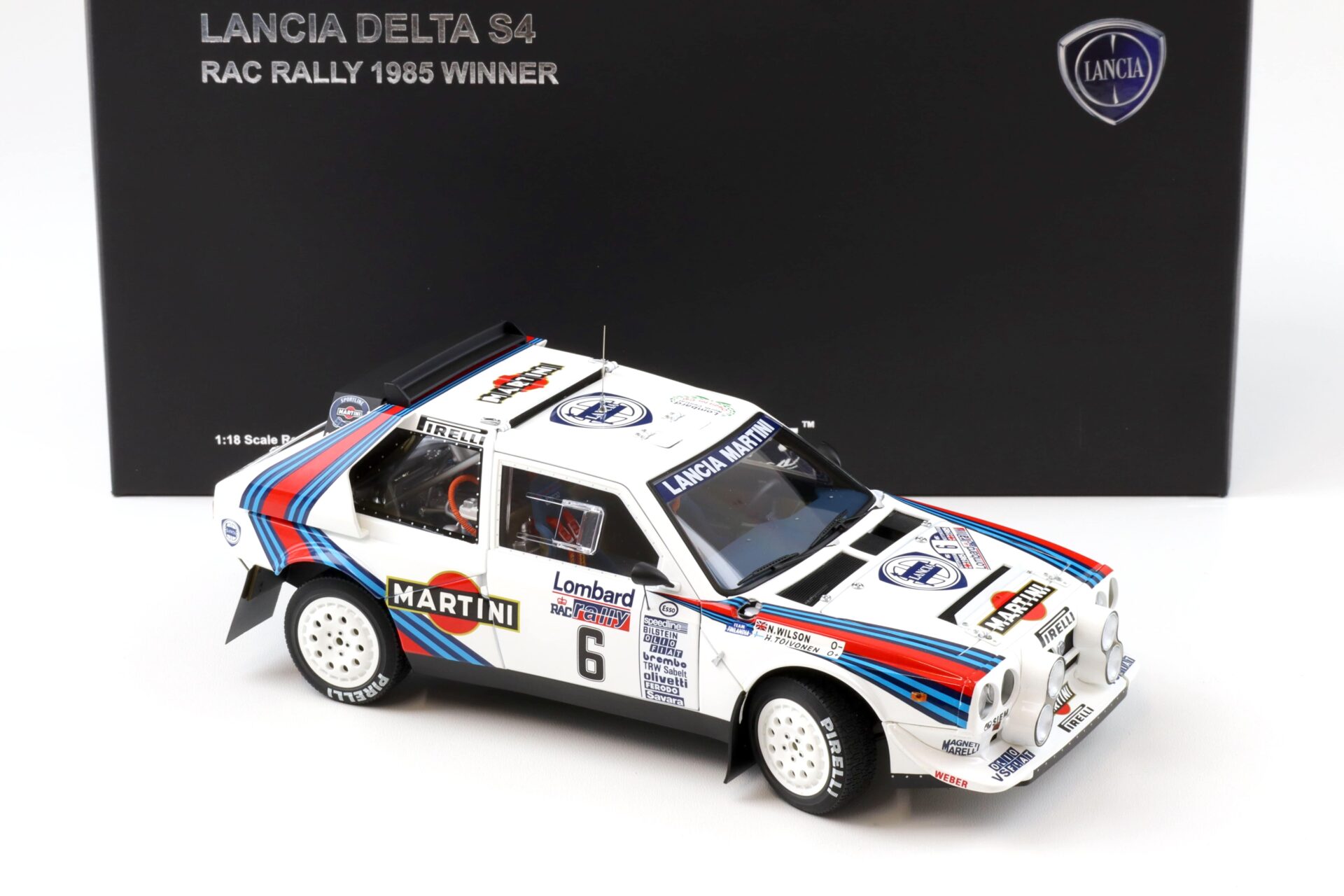 1:18 AUTOart Lancia Delta S4 RAC Rally 1985 Winner Toivonen/Wilson #6 Martini 88517