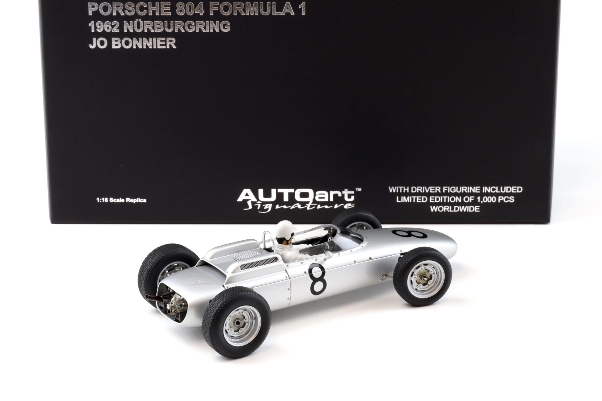 1:18 AUTOart Porsche 804 F1 Jo Bonnier #8 Nürburgring 1962 with driver 86274