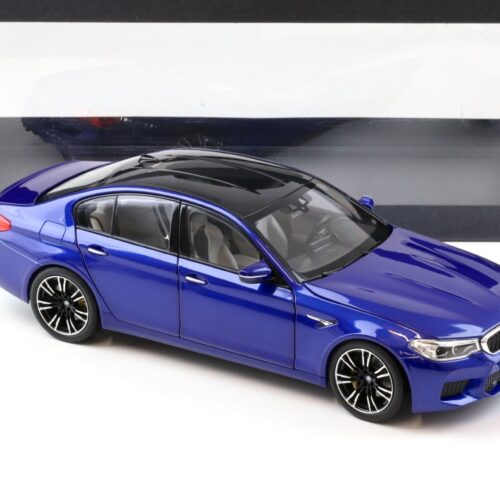 1:18 Norev BMW M5 F90 Limousine Marina Bay blue 2018 DEALER VERSION