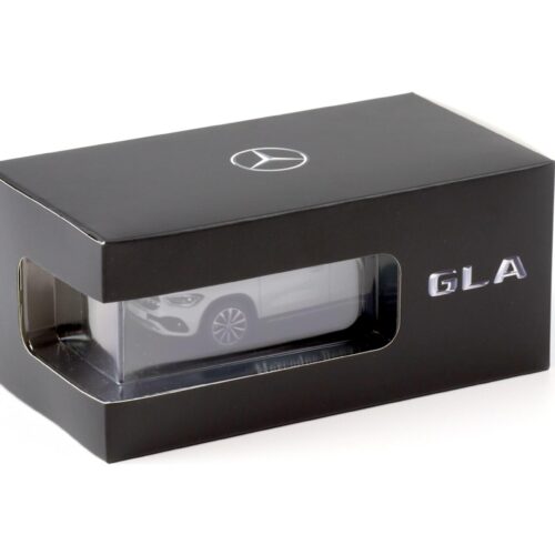1:43 Spark Mercedes GLA H247 digital white 2020 DEALER VERSION
