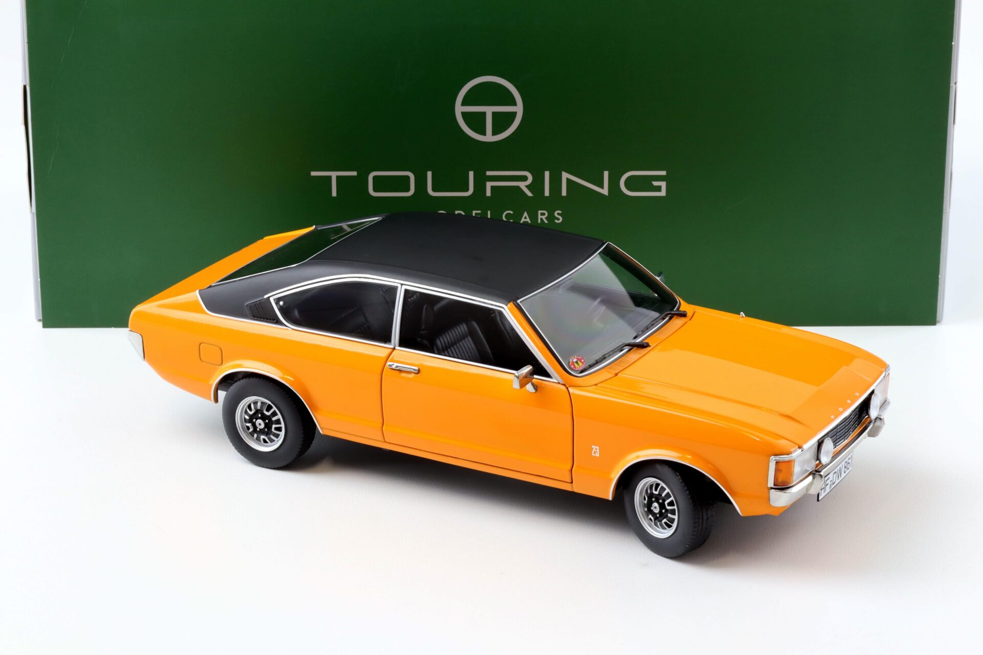 1:18 Touring Modelcars Ford Granada Consul Coupe 2. Series Signal orange 1975