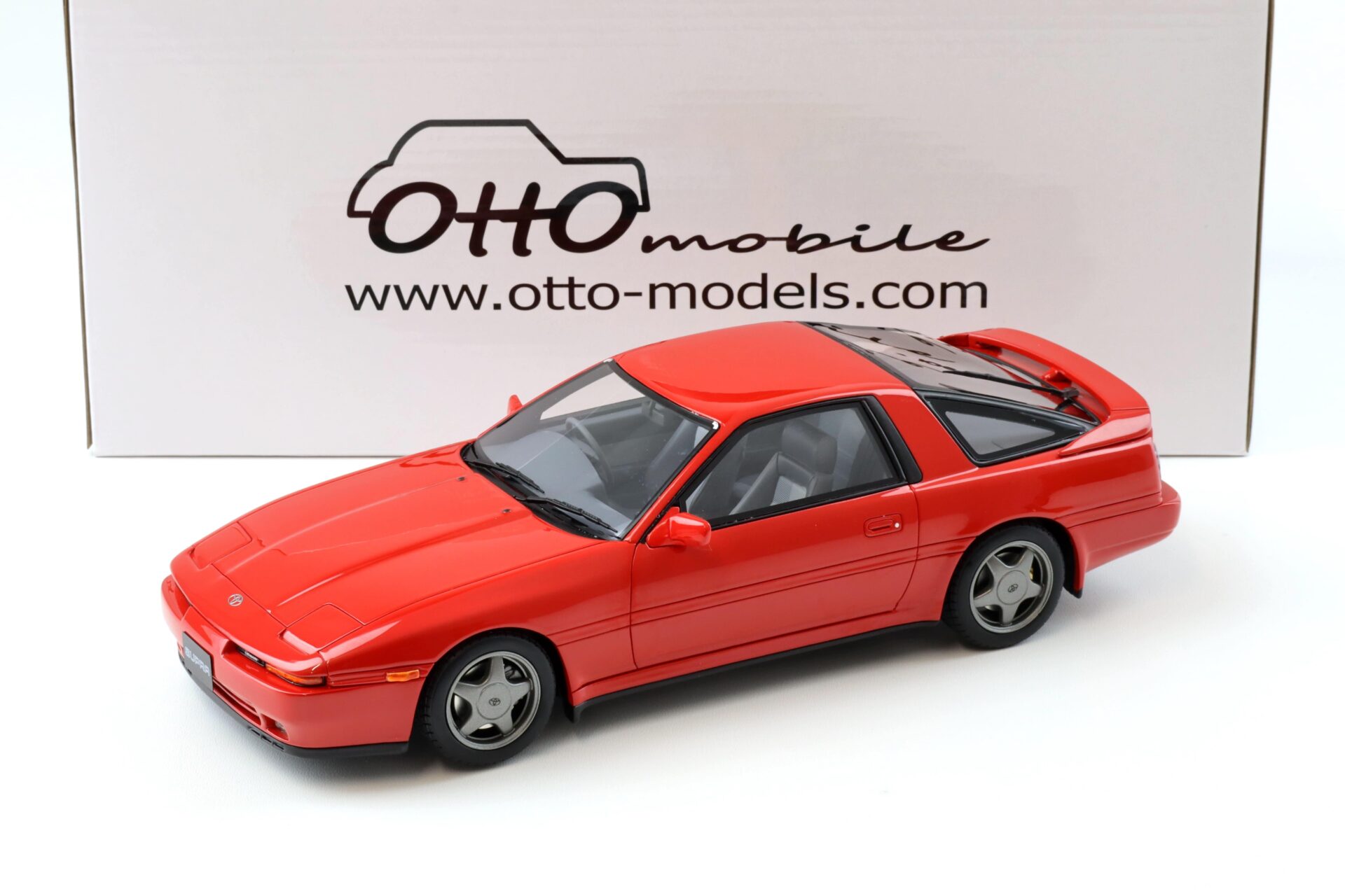 1:18 OTTO mobile OT1144 Toyota Supra MK3 Coupe Super red 1986