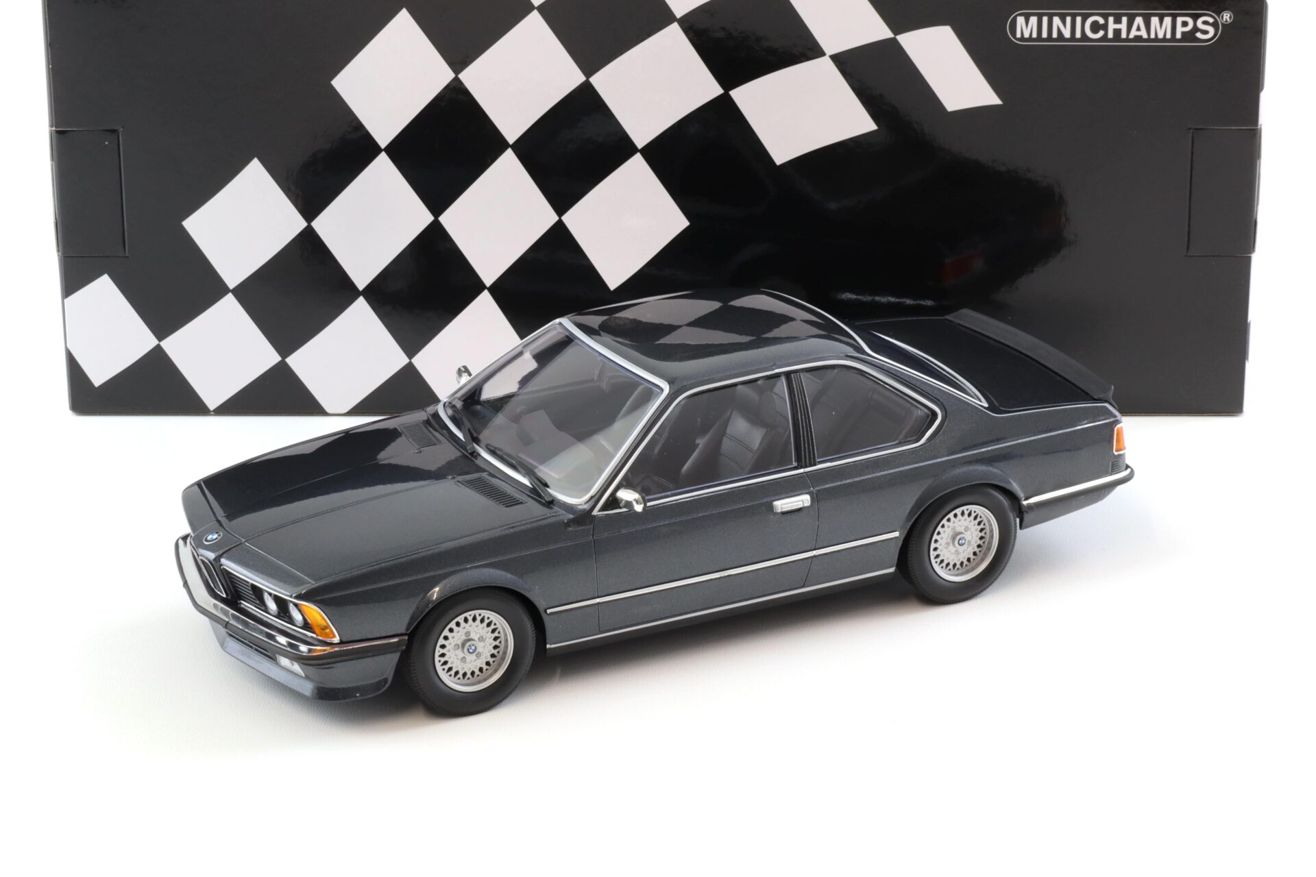 1:18 Minichamps BMW 635 CSI Coupe 1982 grey metallic