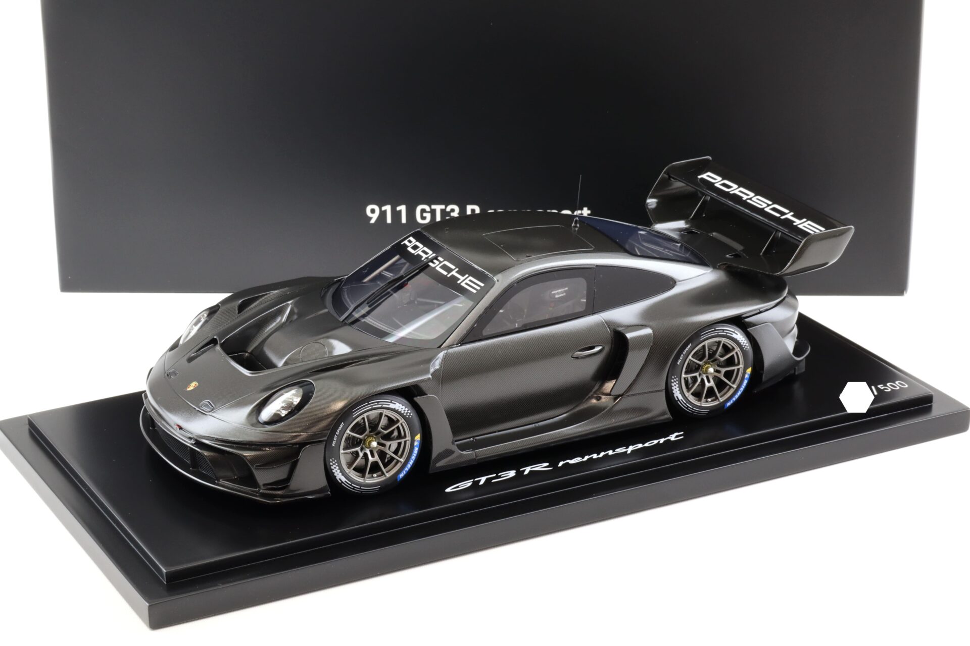 1:18 Spark Porsche 911 992 GT3 R Rennsport Full Carbon black WAP DEALER