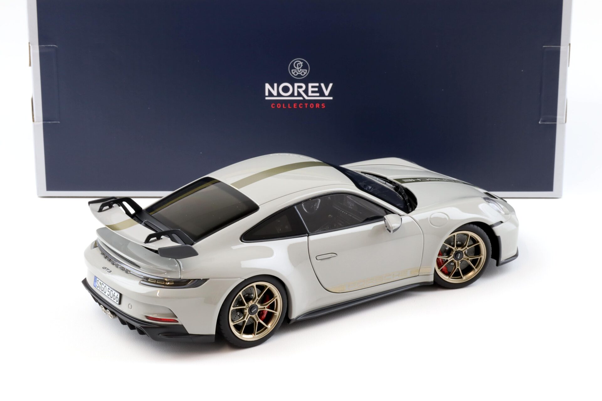 1:18 Norev Porsche 911 (992) GT3 Coupe Kreide Chalk 2021 - Limited 504 pcs.