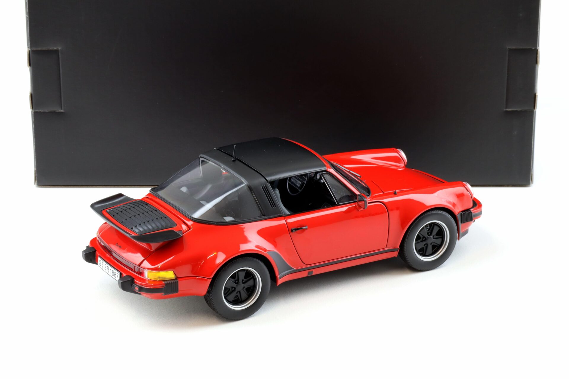 1:18 Norev Porsche 911 Turbo 3.3 Targa 1987 red 187546