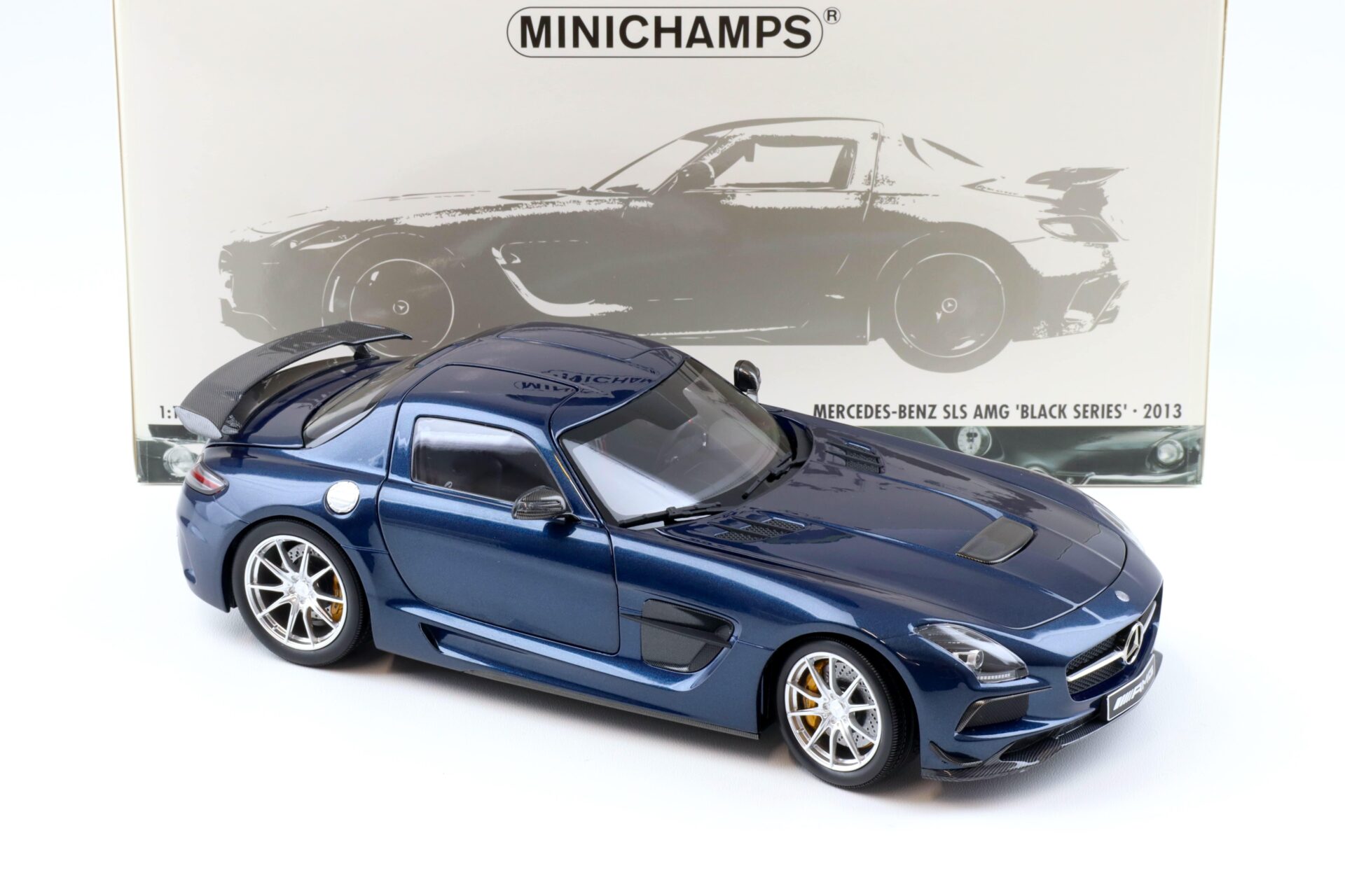 1:18 Minichamps Mercedes SLS AMG Black Series 2013 Daytona blue metallic