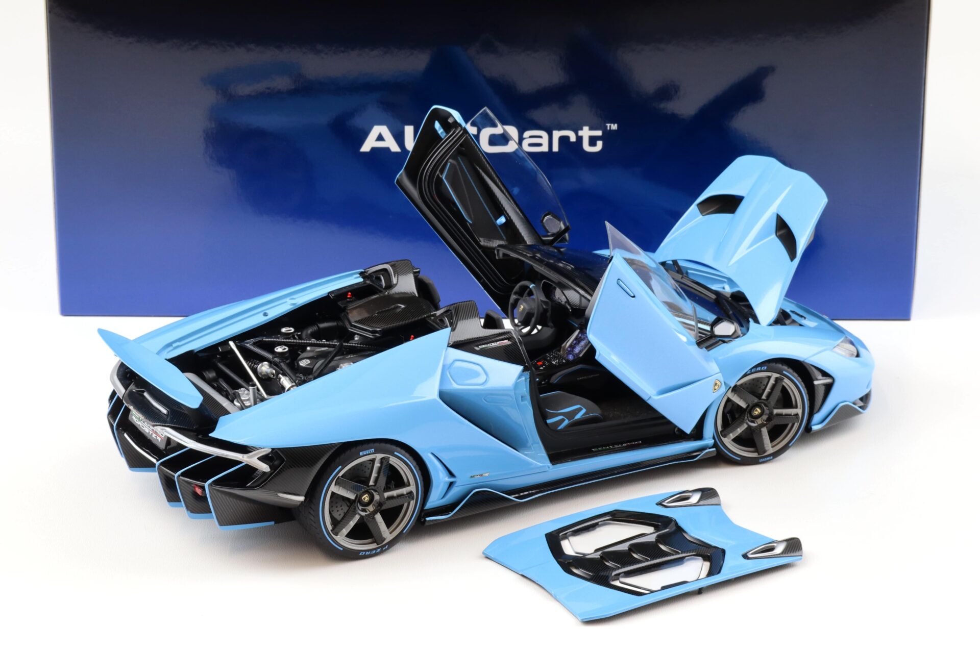 1:18 AUTOart Lamborghini Centenario Roadster Blu Cepheus/ pearl blue 79206