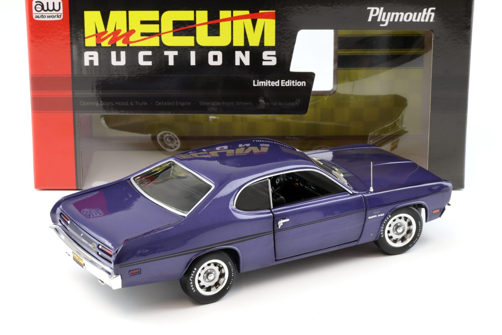 1:18 Auto World 1970 Plymouth Duster 340 Mecum Auction FC7 Inviolet