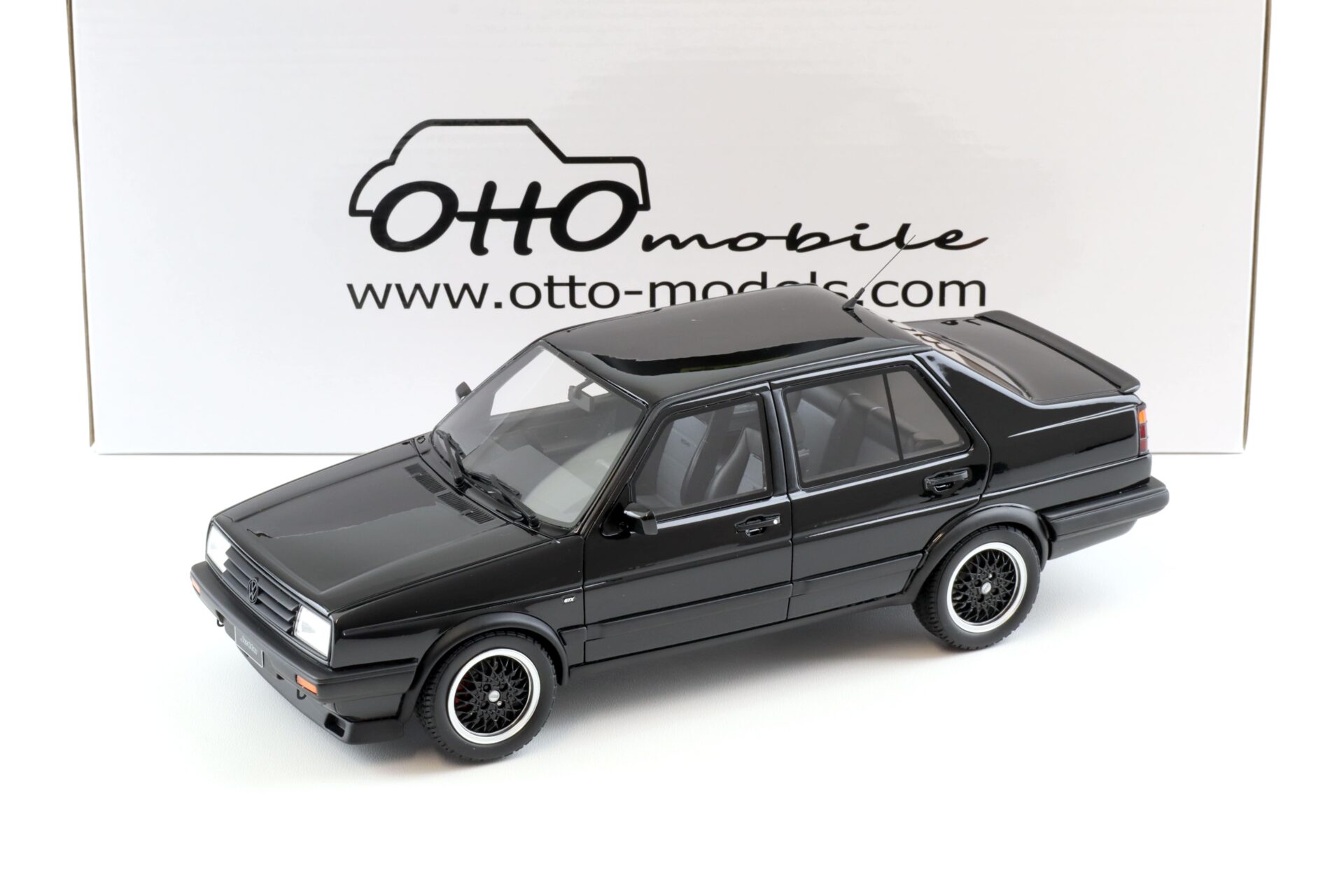 1:18 OTTO mobile OT1021 VW Jetta MK2 Sedan black 1987