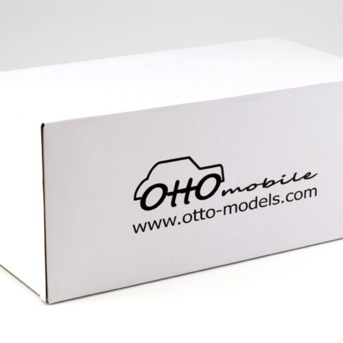 1:18 OTTO mobile OT747B BMW M5 E39 Limousine Titanium silver 2002