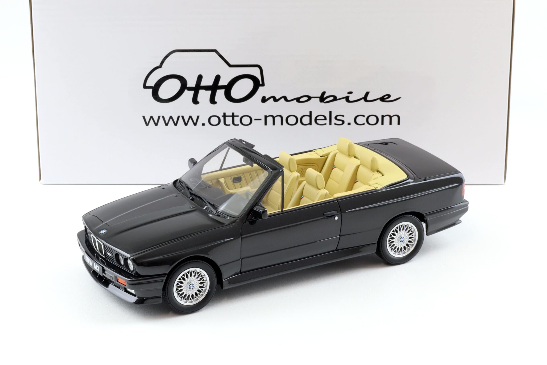 1:18 OTTO mobile OT1012 BMW M3 (E30) Convertible 1989 black