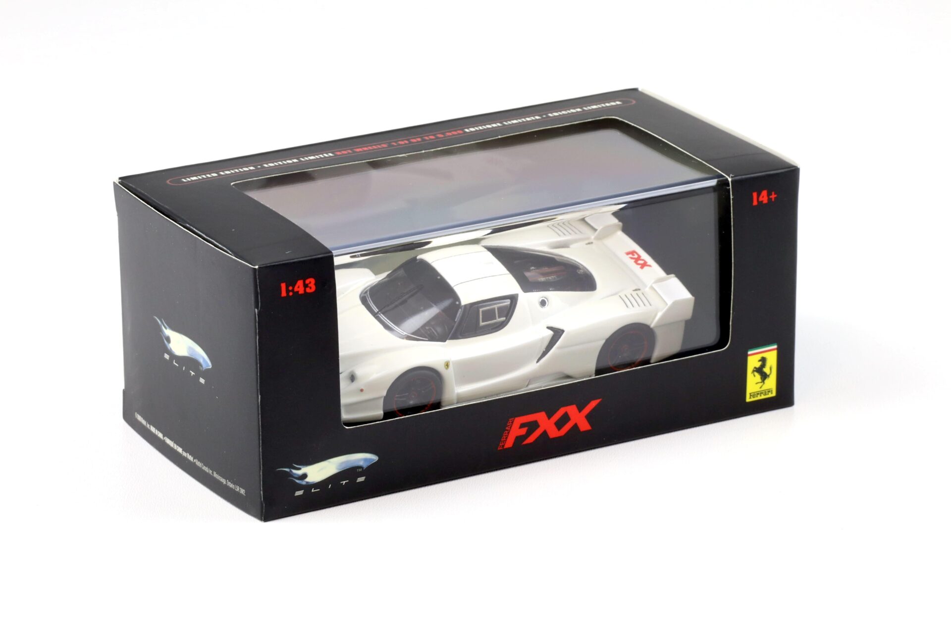 1:43 Hot Wheels Elite Ferrari FXX pearl white mica N5610