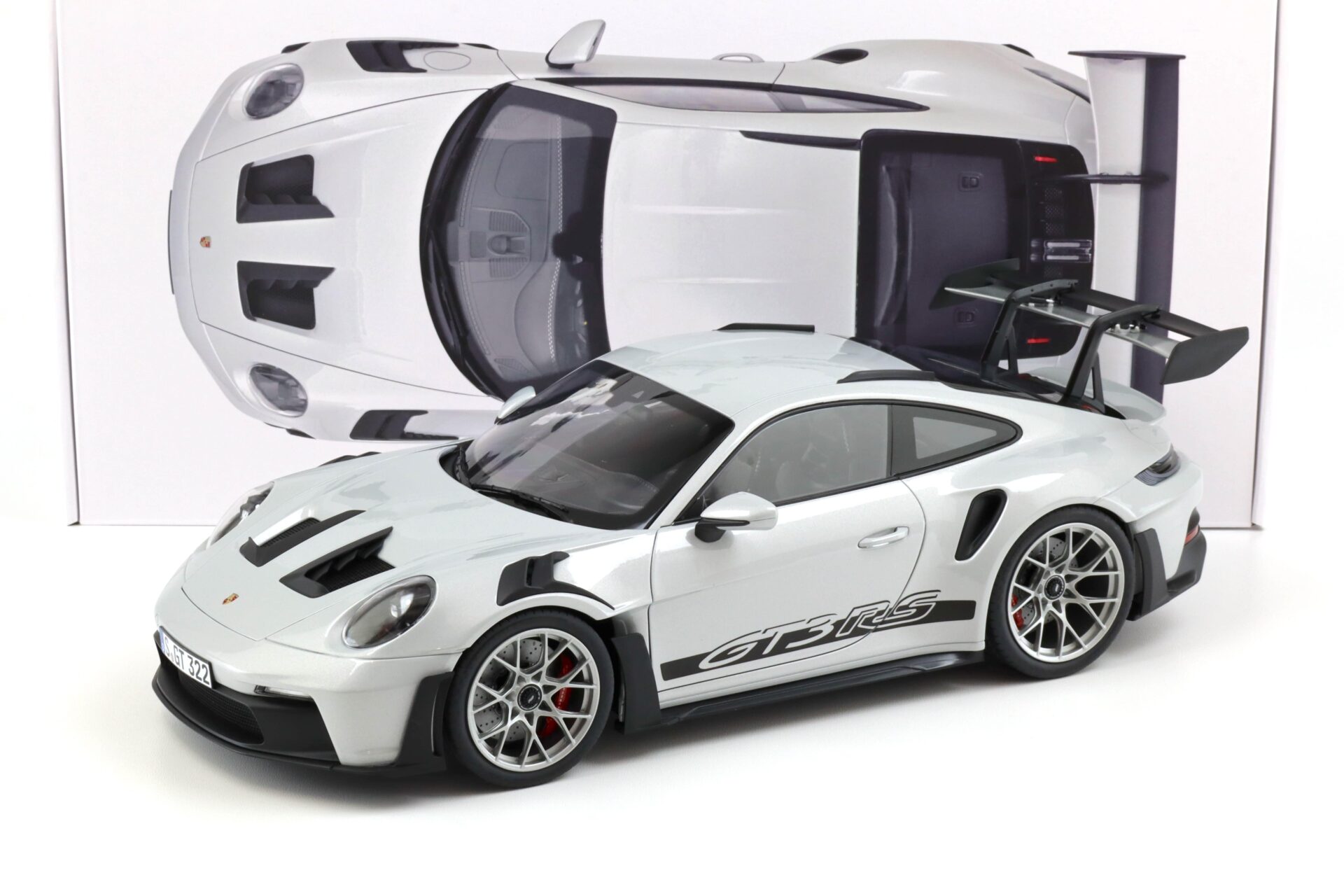 1:12 Norev Porsche 911 992 GT3 RS Coupe 2022 GT-silver metallic/ black - Limite 500 pcs.
