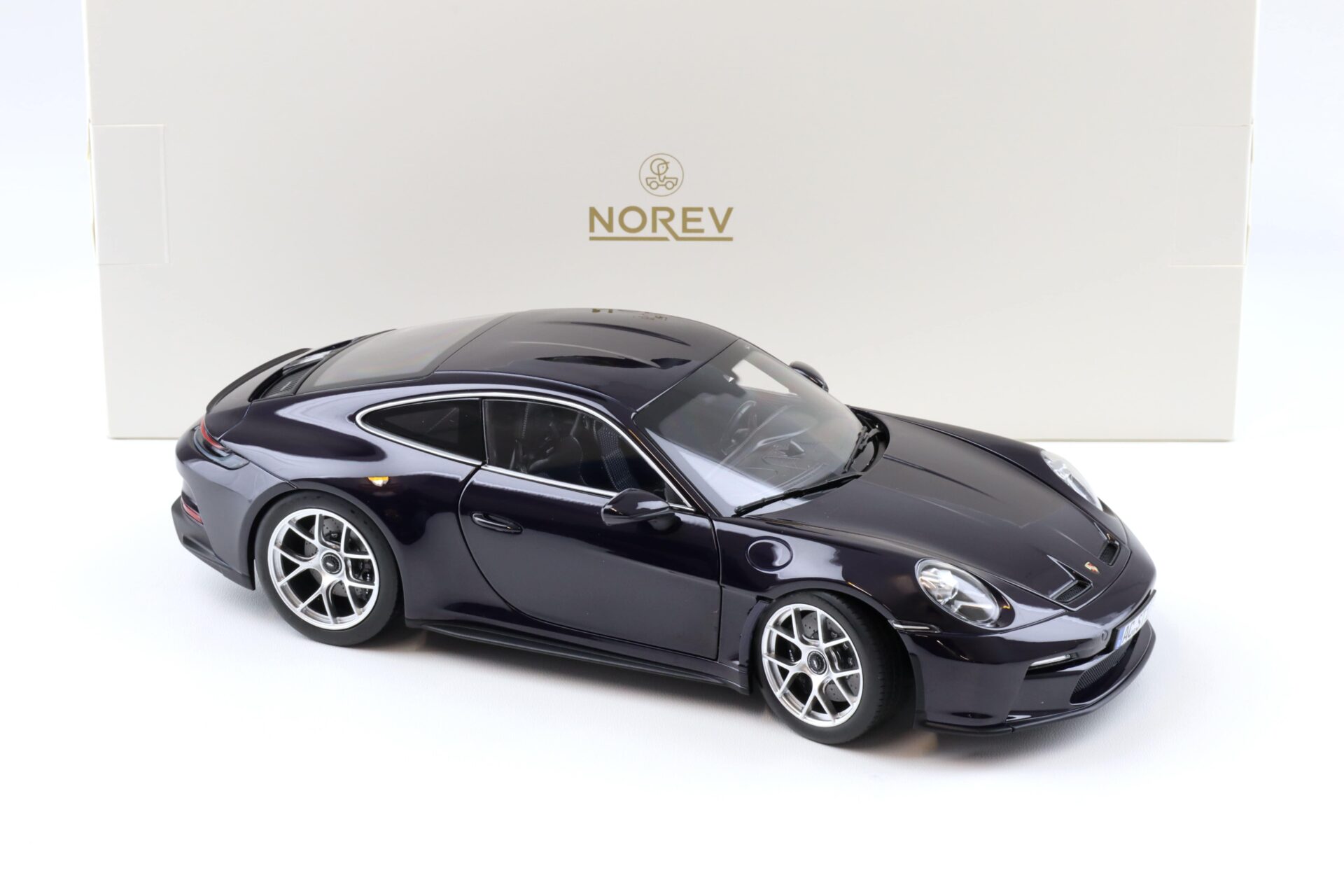1:18 Norev Porsche 911 992 S/T Coupe 2023 PTS viola metallic - Limited 400 pcs.