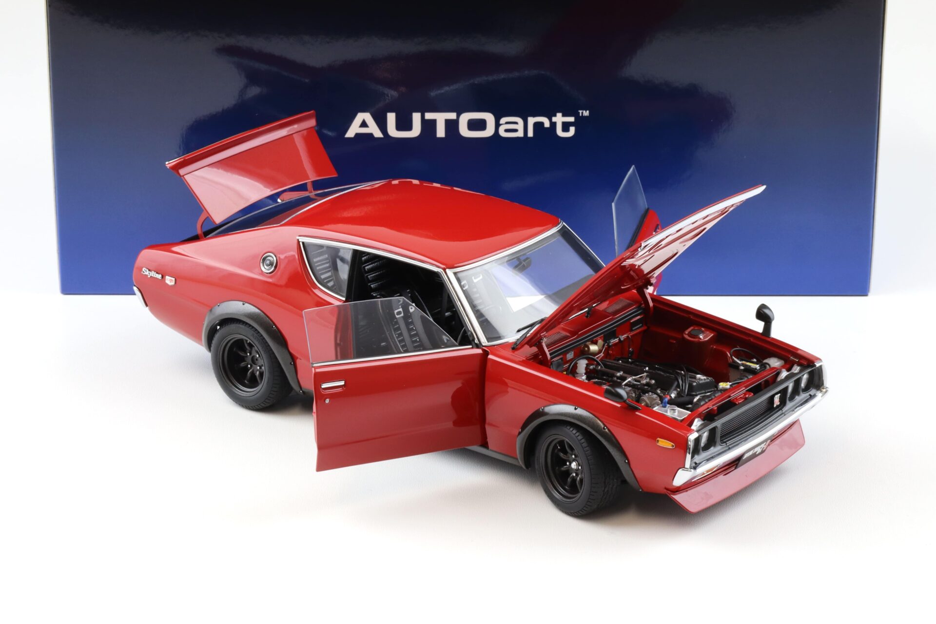 1:18 AUTOart Nissan Skyline 2000 GT-R (KPGC110) Tuned Version red 77467