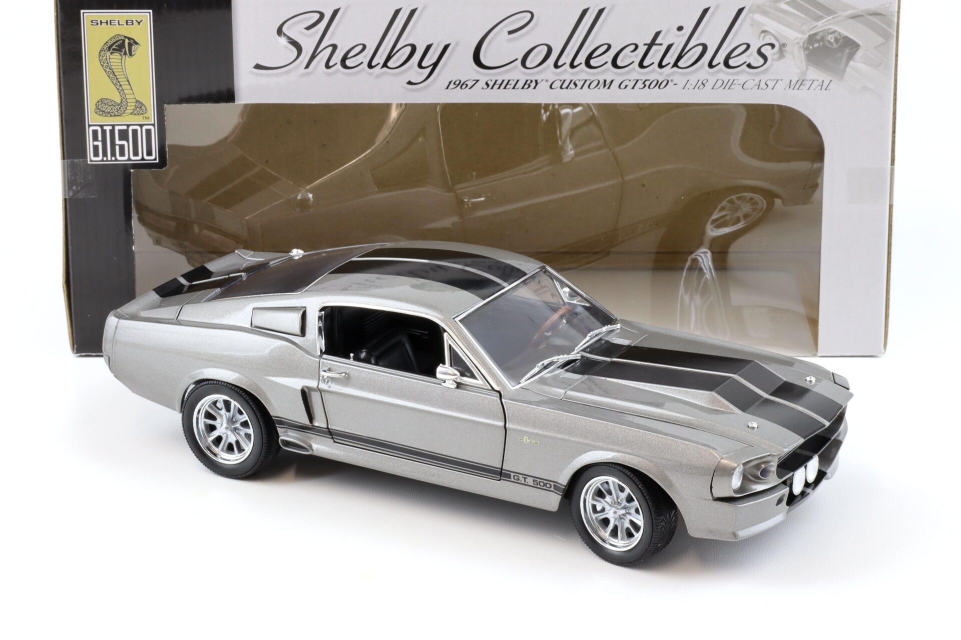 1:18 Shelby Collectibles 1967 Shelby Custom GT 500 grey/black like ELEANOR