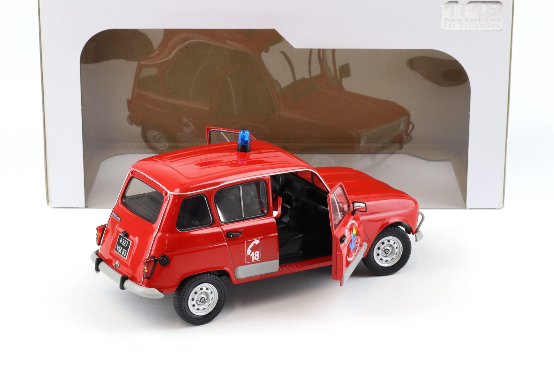1:18 Solido Renault 4 GTL Pompier du Var Service Departmental red