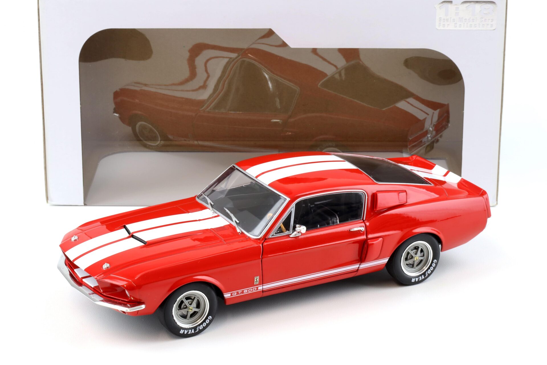 1:18 Solido Shelby Mustang GT500 Coupe red/ white stripes 1967