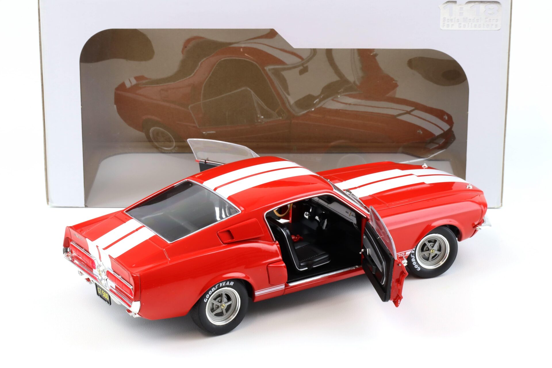 1:18 Solido Shelby Mustang GT500 Coupe red/ white stripes 1967