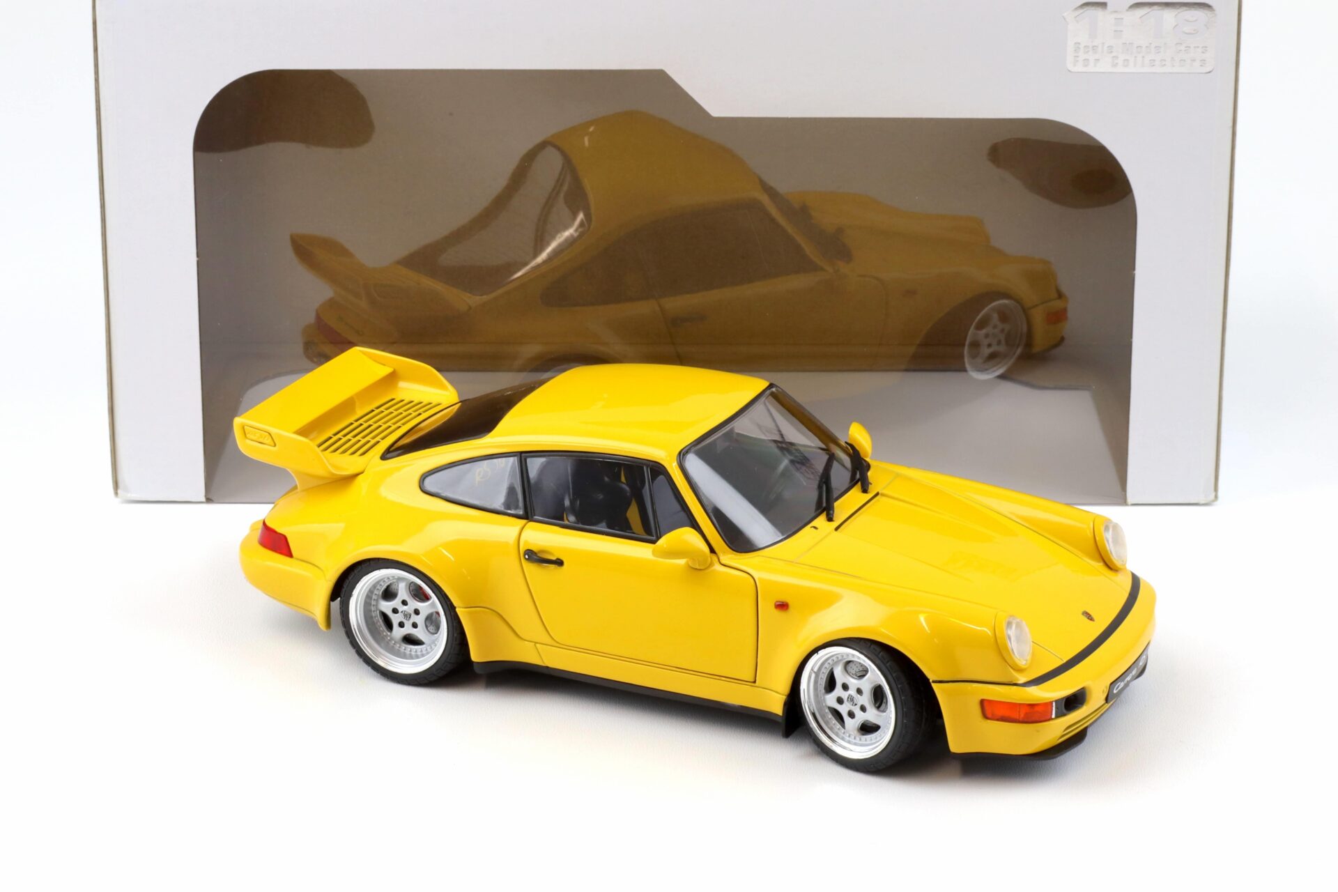 1:18 Solido Porsche 911 964 Carrera RS 3.8 yellow 1990