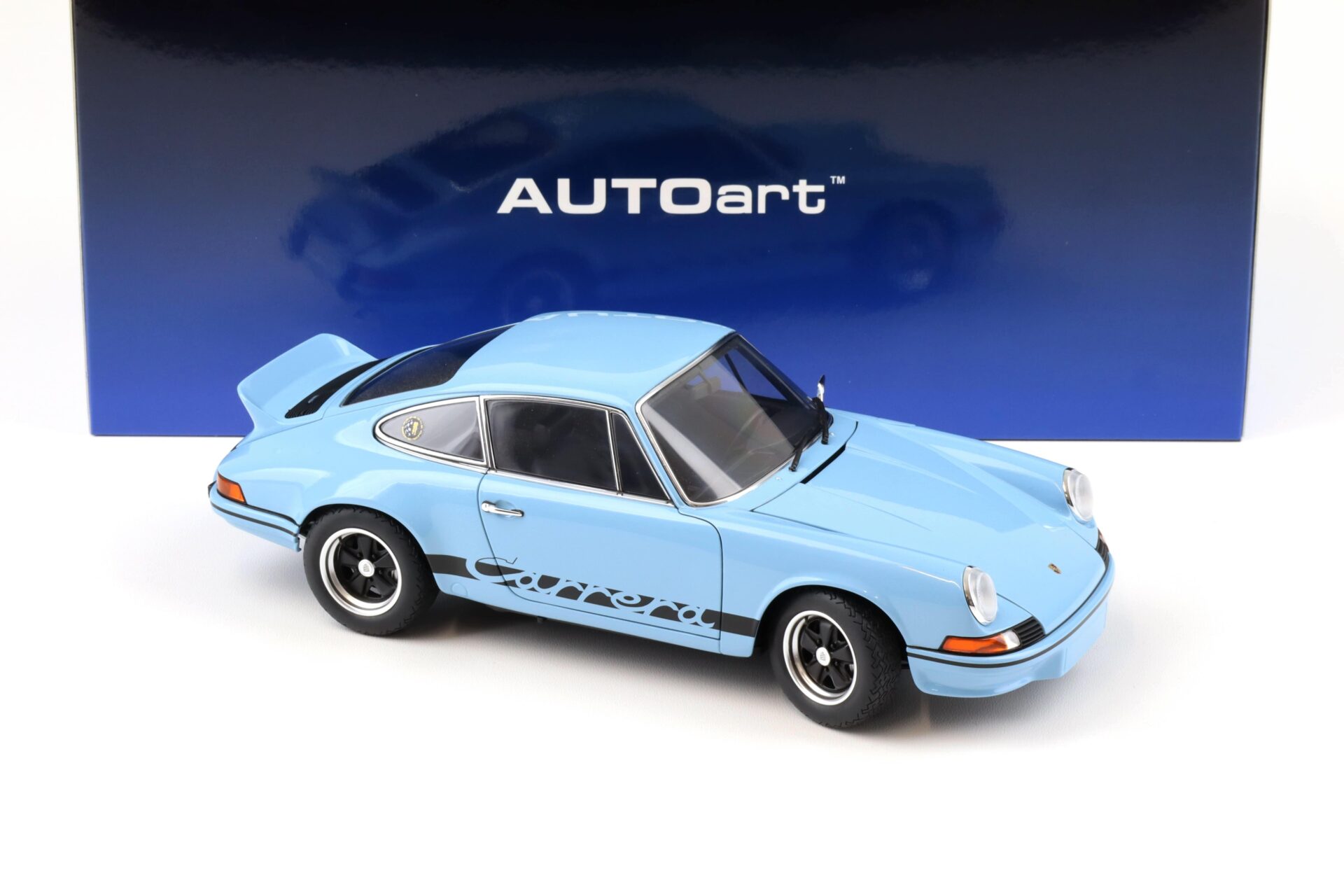 1:18 AUTOart Porsche 911 Carrera RS 2.7 Gulf blue/ black stripes 78032