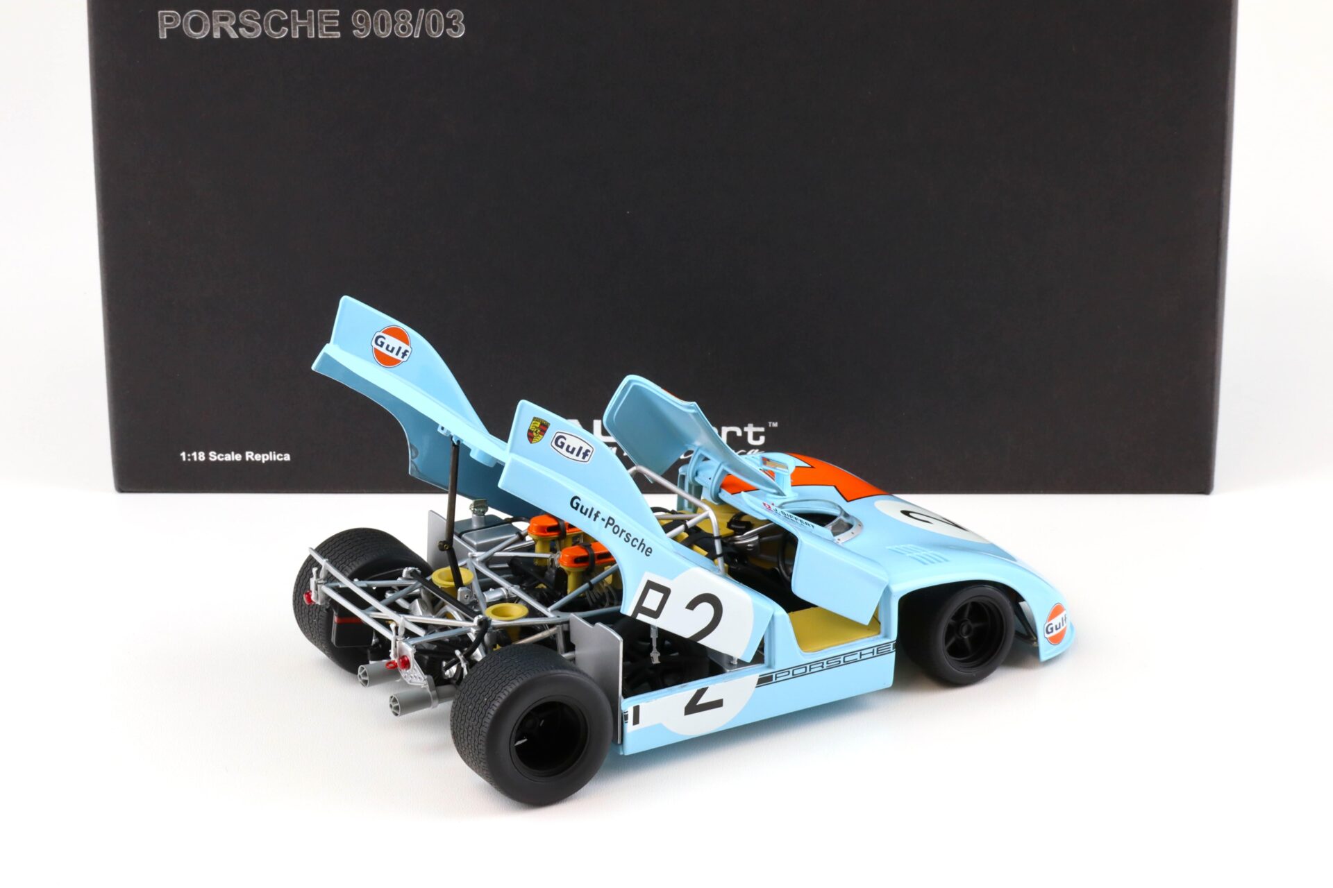 1:18 AUTOart Porsche 908/03 Nürburgring 1971 Bell/ Siffert #2 Gulf 87173