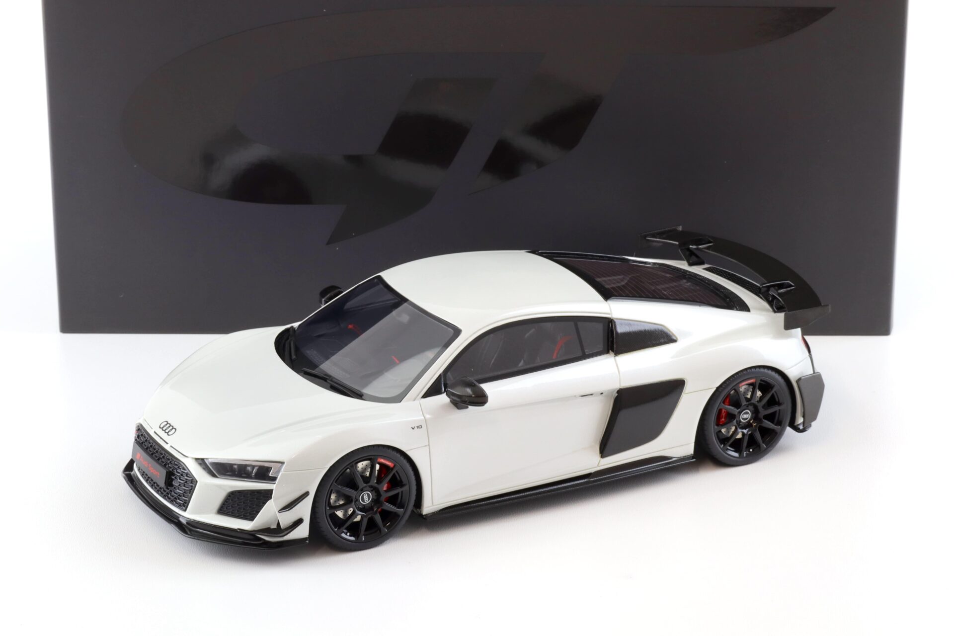 1:18 GT Spirit GT461 Audi R8 V10 GT Coupe Suzuka grey 2023