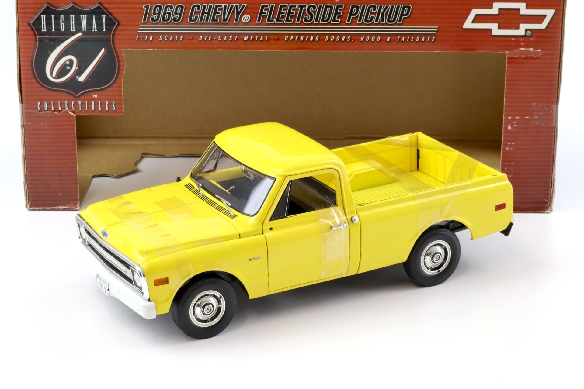 ID 99771 orig.jpg 1:18 Highway61 Chevrolet Chevy Fleetside C/10 Pickup 1969 yellow