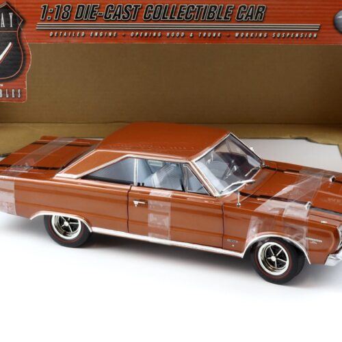 1:18 Highway61 Plymouth GTX 1967 turbine bronze
