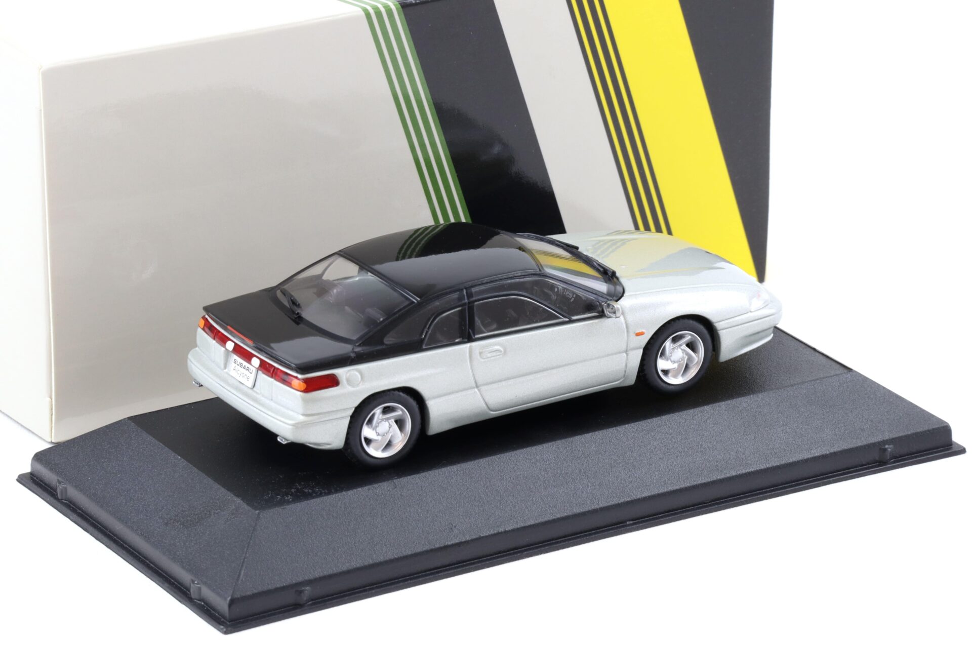 1:43 First43 Subaru Alcyone SVX Coupe 1991 silver