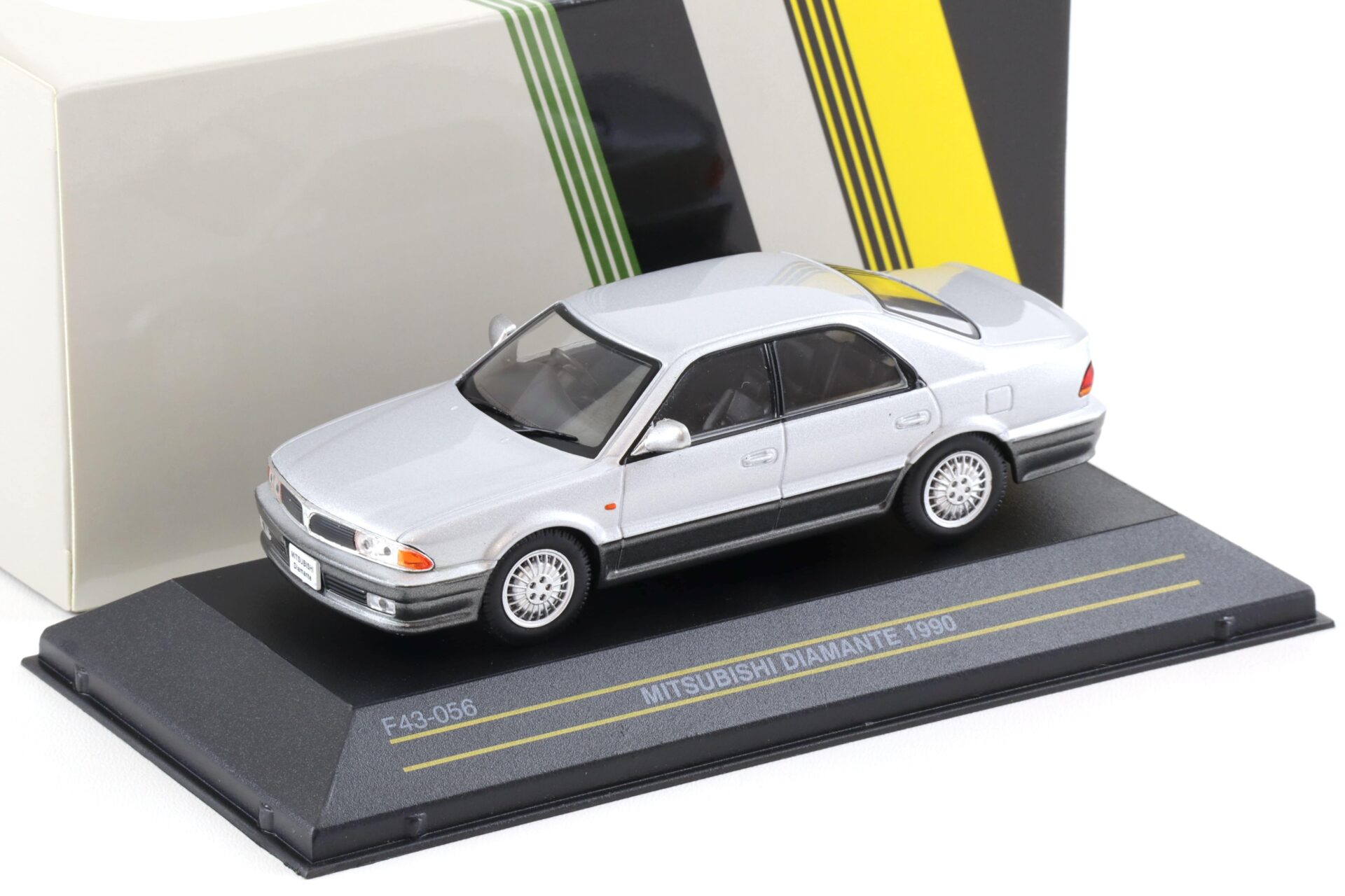 1:43 First43 Mitsubishi Diamante Limousine 1990 silver metallic