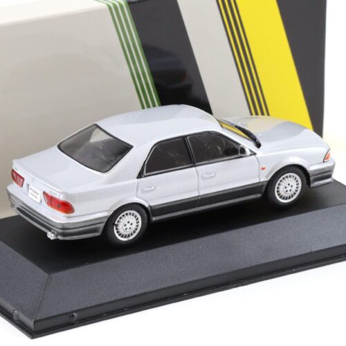 1:43 First43 Mitsubishi Diamante Limousine 1990 silver metallic