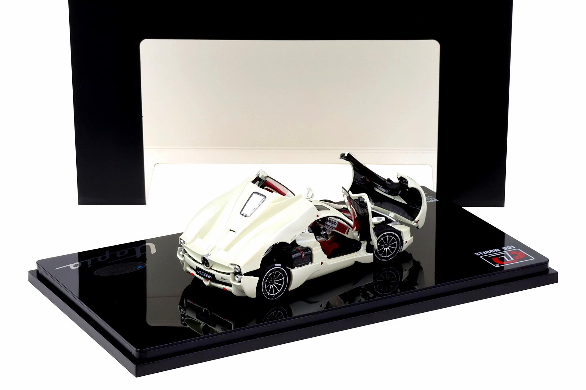 1:43 LCD Models Pagani Utopia Coupe white/ light gold LCD43012-WH