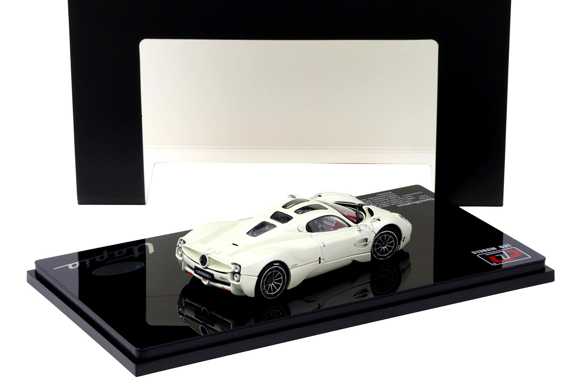 1:43 LCD Models Pagani Utopia Coupe white/ light gold LCD43012-WH