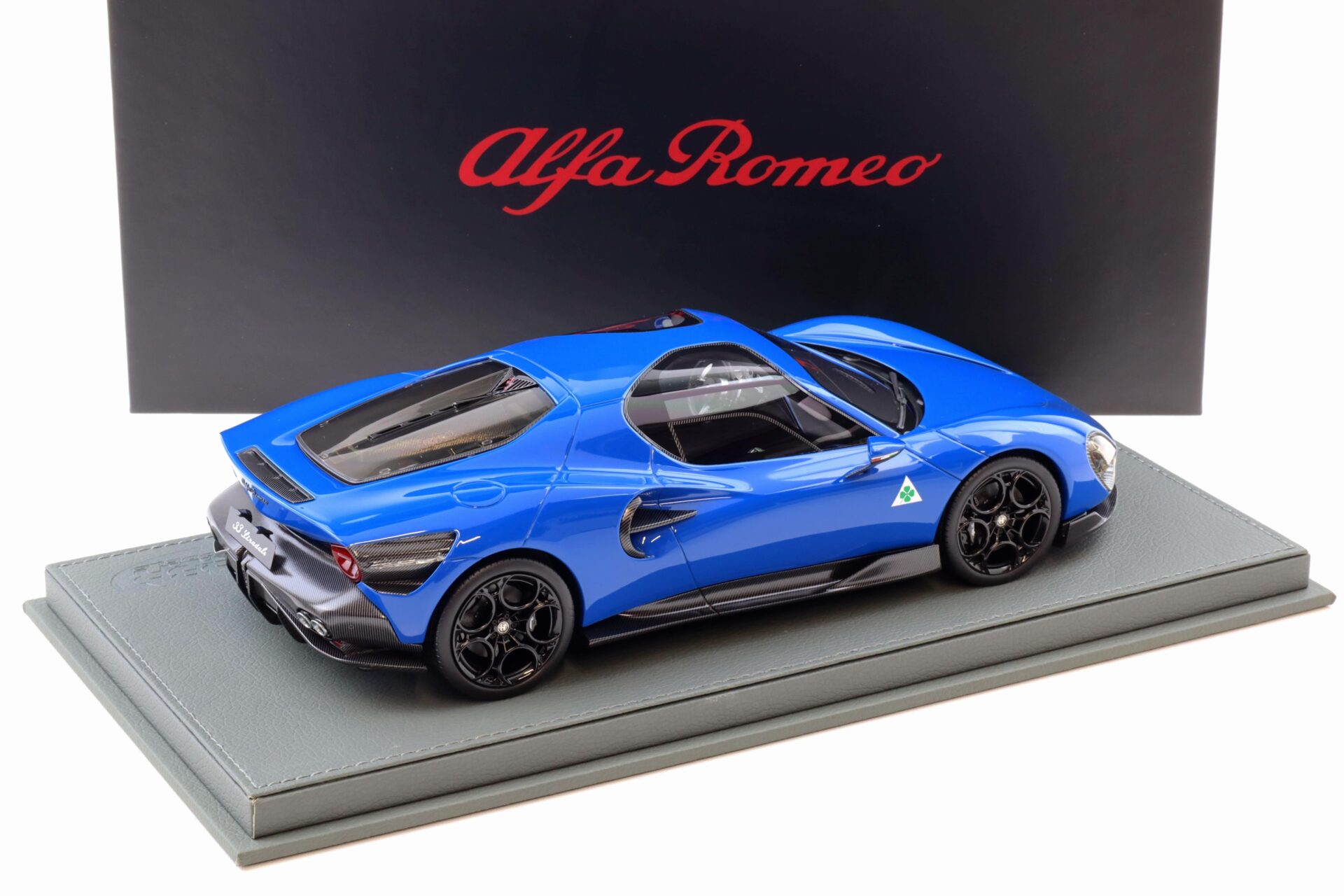 1:18 BBR Alfa Romeo 33 Stradale Blue reale - Limited 133 pcs.
