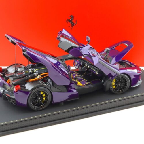 1:18 BBR Ferrari LaFerrari purple Dubai/ Viola Vio 2012 with Showcase - Limited 300 pcs.