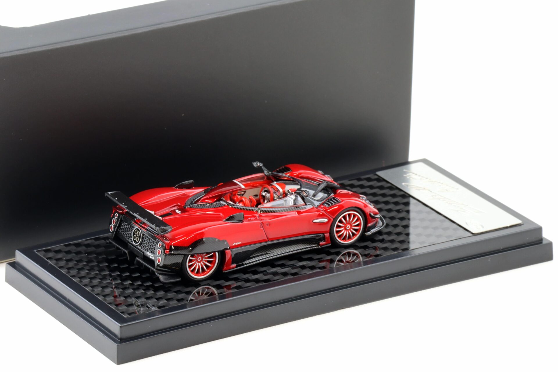 1:64 LCD Models Pagani Zonda HP Barchetta red metallic LCD64018-RE