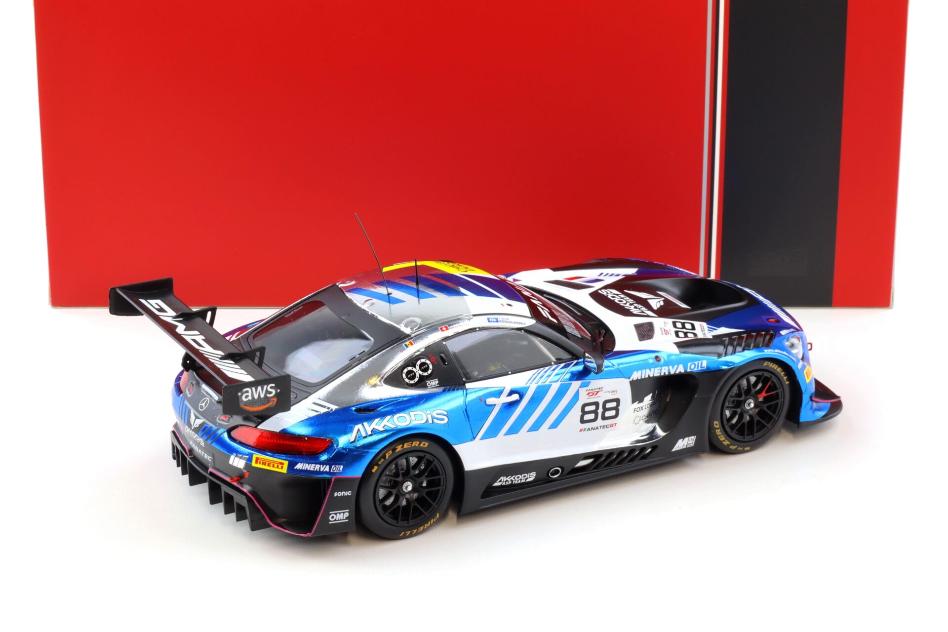 1:18 IXO Mercedes AMG GT3 EVO #88 GTWC Champion 2023 AMG Team AKKodis ASP