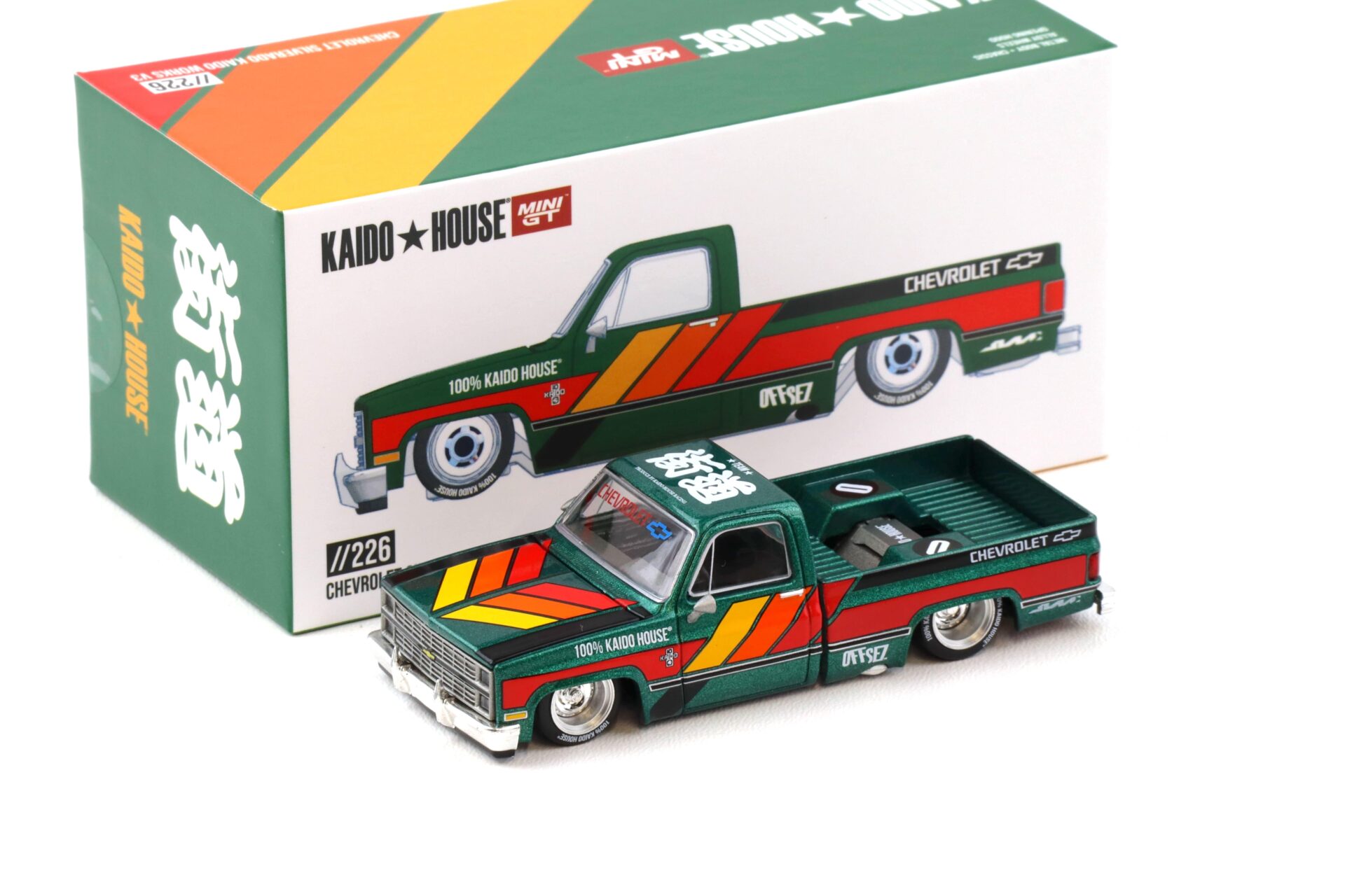 1:64 TSM Mini GT Kaido House Chevrolet Silverado Kaido Works V3 1980
