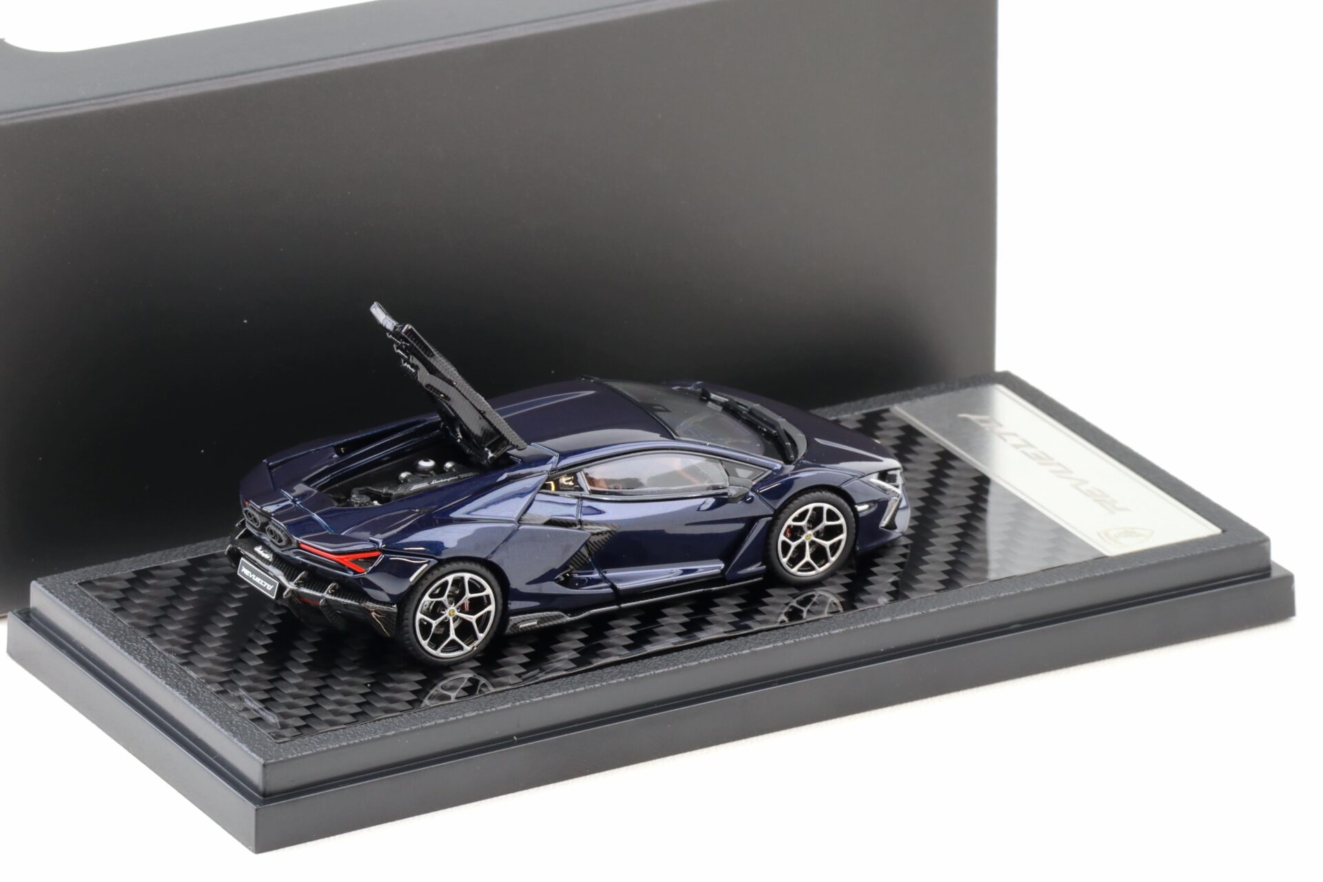 1:64 LCD Models Lamborghini Revuelto Coupe dark blue LCD64042-BU